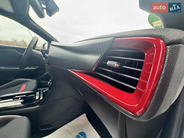 Белый Опель Mokka-e, объемом двигателя 0 л и пробегом 14 тыс. км за 18900 $, фото 27 на Automoto.ua