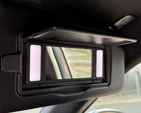 Білий Опель Mokka-e, об'ємом двигуна 0 л та пробігом 1 тис. км за 27315 $, фото 41 на Automoto.ua