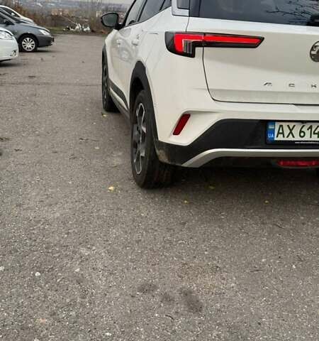 Белый Опель Mokka-e, объемом двигателя 0 л и пробегом 29 тыс. км за 18000 $, фото 6 на Automoto.ua