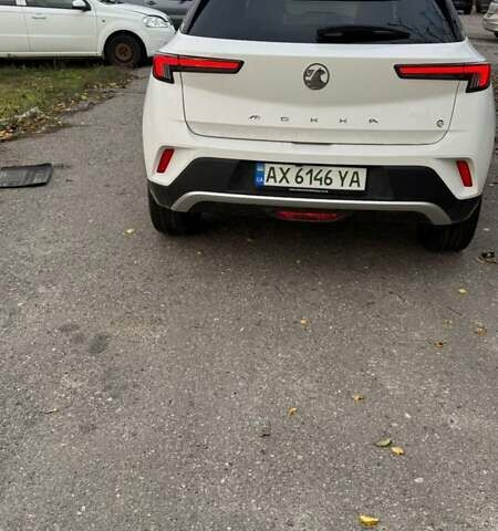 Белый Опель Mokka-e, объемом двигателя 0 л и пробегом 29 тыс. км за 18000 $, фото 5 на Automoto.ua