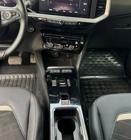 Белый Опель Mokka-e, объемом двигателя 0 л и пробегом 29 тыс. км за 18000 $, фото 14 на Automoto.ua