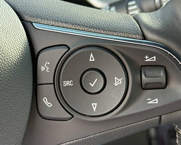 Білий Опель Mokka-e, об'ємом двигуна 0 л та пробігом 1 тис. км за 27315 $, фото 27 на Automoto.ua