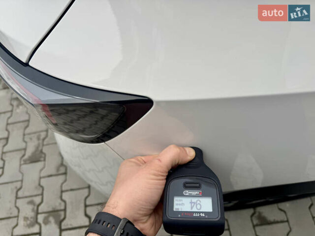 Белый Опель Mokka-e, объемом двигателя 0 л и пробегом 14 тыс. км за 18900 $, фото 66 на Automoto.ua