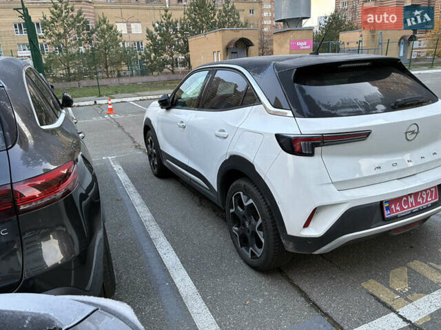 Белый Опель Mokka-e, объемом двигателя 0 л и пробегом 13 тыс. км за 19500 $, фото 7 на Automoto.ua
