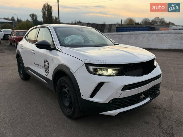 Білий Опель Mokka-e, об'ємом двигуна 0 л та пробігом 17 тис. км за 13600 $, фото 5 на Automoto.ua