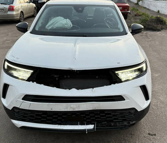 Білий Опель Mokka-e, об'ємом двигуна 0 л та пробігом 17 тис. км за 13600 $, фото 2 на Automoto.ua