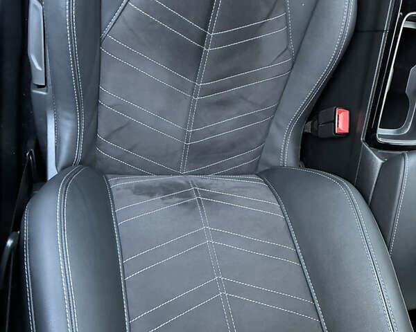 Белый Опель Mokka-e, объемом двигателя 0 л и пробегом 13 тыс. км за 19500 $, фото 19 на Automoto.ua