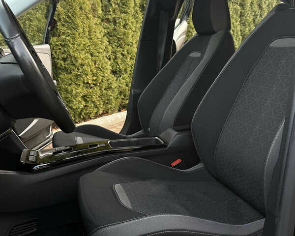 Черный Опель Mokka-e, объемом двигателя 0 л и пробегом 83 тыс. км за 15900 $, фото 49 на Automoto.ua