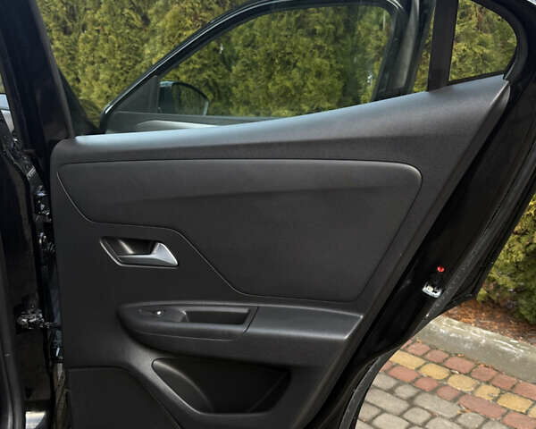 Черный Опель Mokka-e, объемом двигателя 0 л и пробегом 83 тыс. км за 15900 $, фото 48 на Automoto.ua