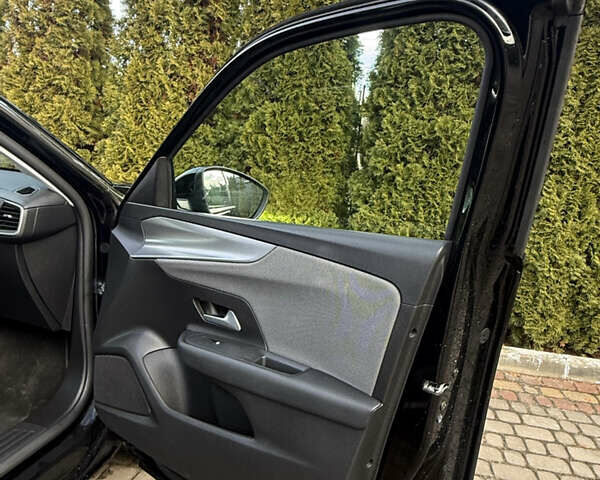 Черный Опель Mokka-e, объемом двигателя 0 л и пробегом 83 тыс. км за 15900 $, фото 39 на Automoto.ua