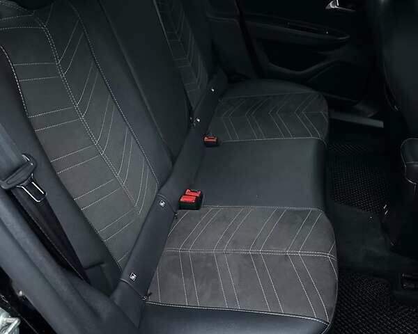 Черный Опель Mokka-e, объемом двигателя 0 л и пробегом 61 тыс. км за 17500 $, фото 14 на Automoto.ua