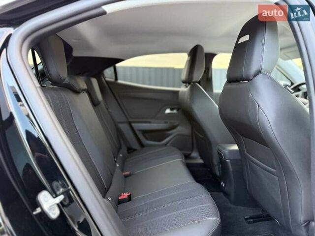 Черный Опель Mokka-e, объемом двигателя 0 л и пробегом 84 тыс. км за 16900 $, фото 38 на Automoto.ua