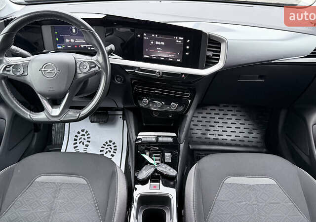 Черный Опель Mokka-e, объемом двигателя 0 л и пробегом 184 тыс. км за 14750 $, фото 31 на Automoto.ua