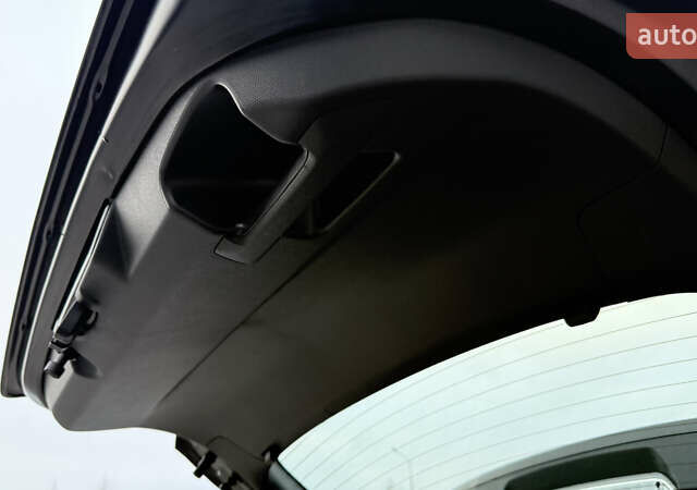 Черный Опель Mokka-e, объемом двигателя 0 л и пробегом 184 тыс. км за 14750 $, фото 33 на Automoto.ua