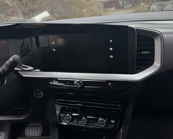 Черный Опель Mokka-e, объемом двигателя 0 л и пробегом 83 тыс. км за 15500 $, фото 58 на Automoto.ua