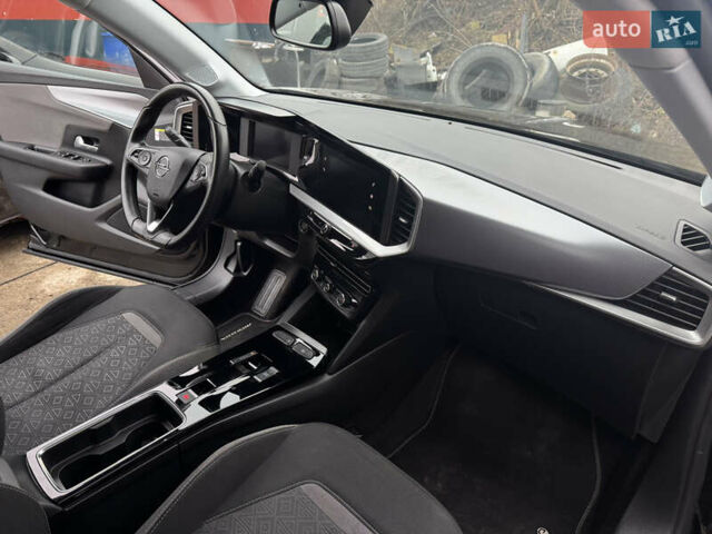 Черный Опель Mokka-e, объемом двигателя 0 л и пробегом 83 тыс. км за 15500 $, фото 57 на Automoto.ua