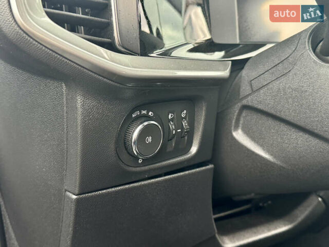 Черный Опель Mokka-e, объемом двигателя 0 л и пробегом 83 тыс. км за 15500 $, фото 52 на Automoto.ua