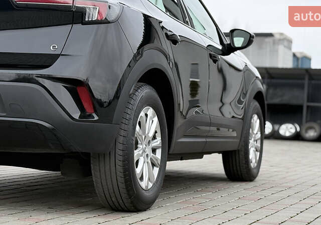 Черный Опель Mokka-e, объемом двигателя 0 л и пробегом 184 тыс. км за 14750 $, фото 6 на Automoto.ua