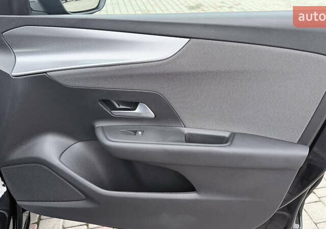 Черный Опель Mokka-e, объемом двигателя 0 л и пробегом 184 тыс. км за 14750 $, фото 28 на Automoto.ua