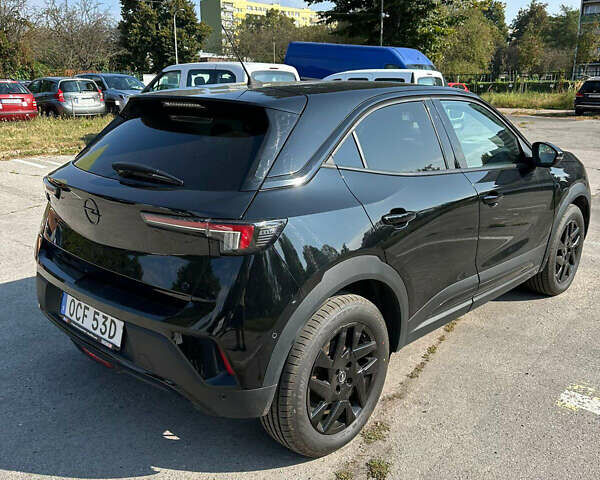 Черный Опель Mokka-e, объемом двигателя 0 л и пробегом 73 тыс. км за 16888 $, фото 2 на Automoto.ua