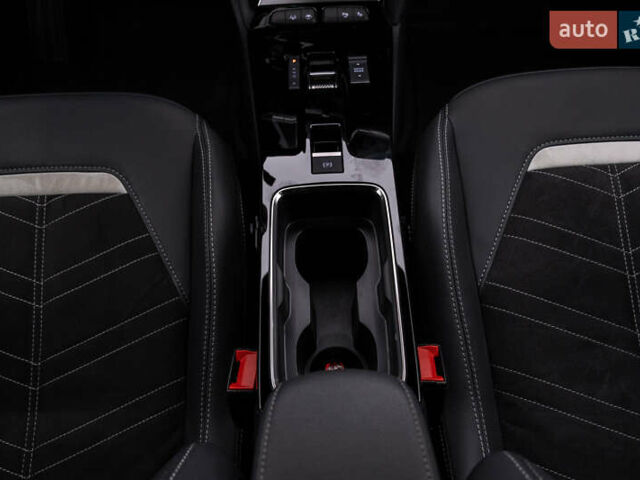 Черный Опель Mokka-e, объемом двигателя 0 л и пробегом 8 тыс. км за 25909 $, фото 7 на Automoto.ua