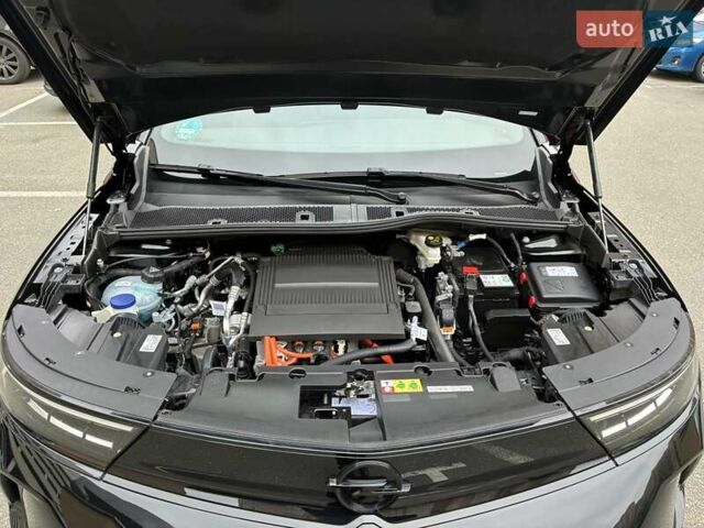 Опель Mokka-e 2023 у Києві на Automoto.ua Чорний Опель Mokka-e, об'ємом двигуна 0 л та пробігом 11 тис. км за 18800 $, фото 98 на Automoto.ua