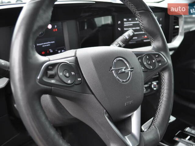 Черный Опель Mokka-e, объемом двигателя 0 л и пробегом 20 тыс. км за 21500 $, фото 31 на Automoto.ua