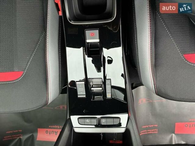 Опель Mokka-e 2023 у Києві на Automoto.ua Чорний Опель Mokka-e, об'ємом двигуна 0 л та пробігом 11 тис. км за 18800 $, фото 64 на Automoto.ua