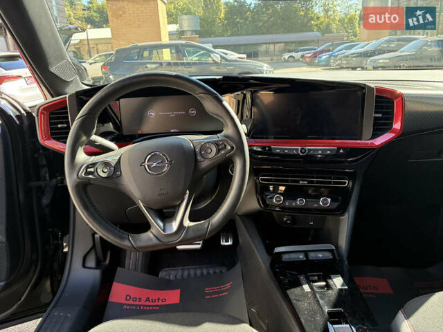 Черный Опель Mokka-e, объемом двигателя 0 л и пробегом 26 тыс. км за 19500 $, фото 58 на Automoto.ua