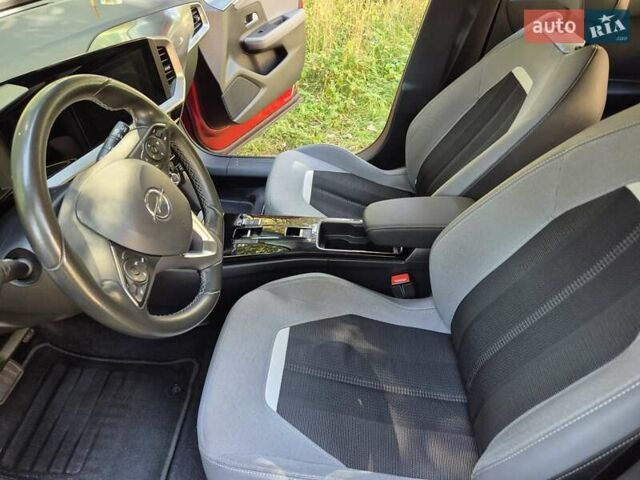 Красный Опель Mokka-e, объемом двигателя 0 л и пробегом 28 тыс. км за 15900 $, фото 23 на Automoto.ua