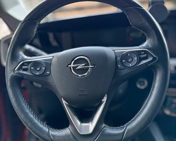 Красный Опель Mokka-e, объемом двигателя 0 л и пробегом 25 тыс. км за 19881 $, фото 8 на Automoto.ua