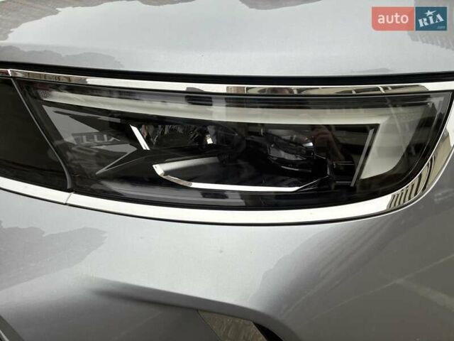 Серый Опель Mokka-e, объемом двигателя 0 л и пробегом 39 тыс. км за 18500 $, фото 39 на Automoto.ua