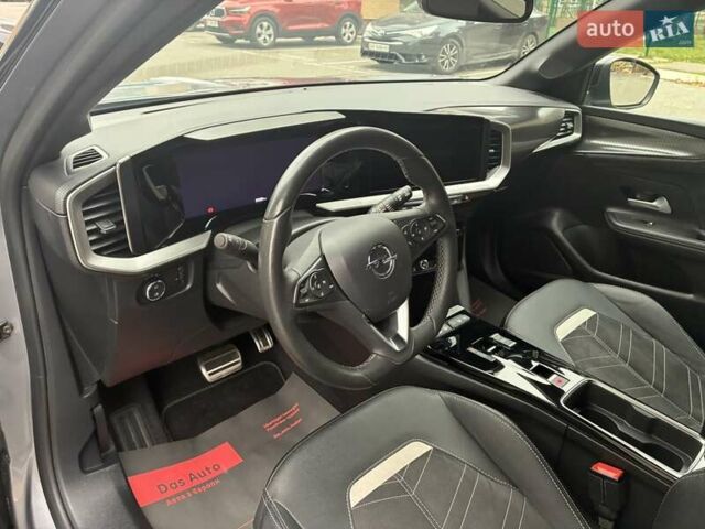 Серый Опель Mokka-e, объемом двигателя 0 л и пробегом 39 тыс. км за 18500 $, фото 96 на Automoto.ua