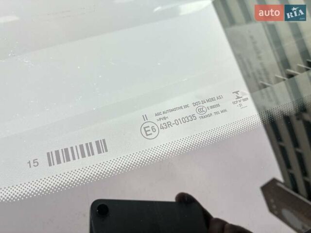 Серый Опель Mokka-e, объемом двигателя 0 л и пробегом 39 тыс. км за 18500 $, фото 48 на Automoto.ua