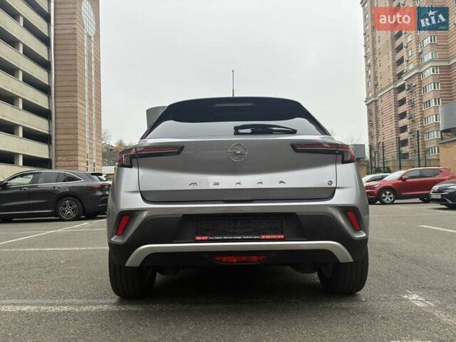 Серый Опель Mokka-e, объемом двигателя 0 л и пробегом 39 тыс. км за 18500 $, фото 21 на Automoto.ua