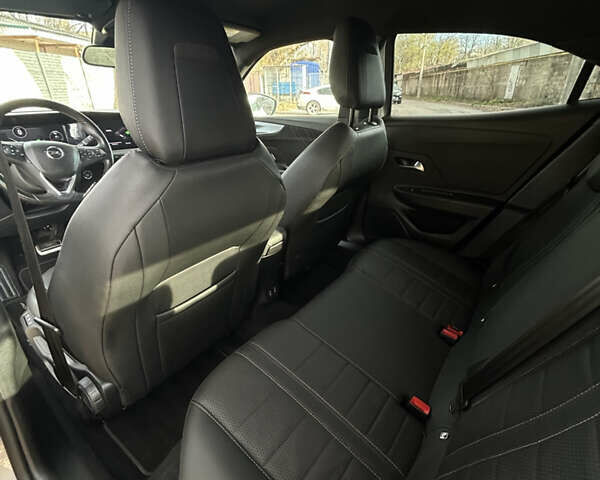 Сірий Опель Mokka-e, об'ємом двигуна 0 л та пробігом 69 тис. км за 16900 $, фото 28 на Automoto.ua