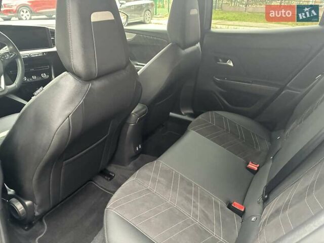 Серый Опель Mokka-e, объемом двигателя 0 л и пробегом 39 тыс. км за 18500 $, фото 71 на Automoto.ua