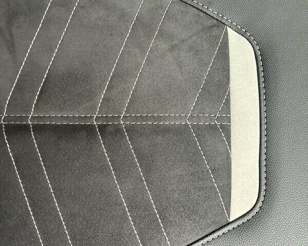 Серый Опель Mokka-e, объемом двигателя 0 л и пробегом 39 тыс. км за 18500 $, фото 80 на Automoto.ua