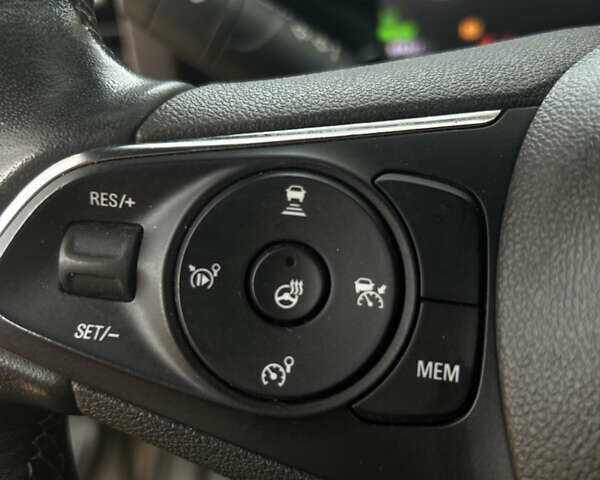 Сірий Опель Mokka-e, об'ємом двигуна 0 л та пробігом 69 тис. км за 16900 $, фото 17 на Automoto.ua