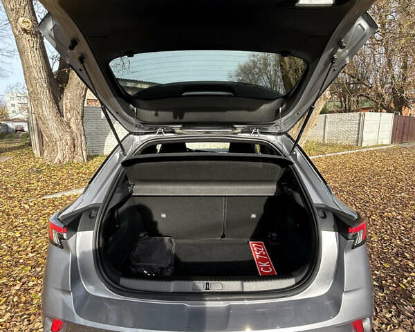 Сірий Опель Mokka-e, об'ємом двигуна 0 л та пробігом 69 тис. км за 16900 $, фото 12 на Automoto.ua