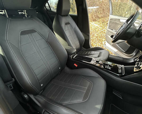 Сірий Опель Mokka-e, об'ємом двигуна 0 л та пробігом 69 тис. км за 16900 $, фото 32 на Automoto.ua