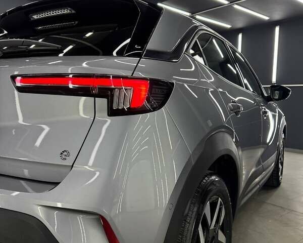 Серый Опель Mokka-e, объемом двигателя 0 л и пробегом 72 тыс. км за 16800 $, фото 10 на Automoto.ua