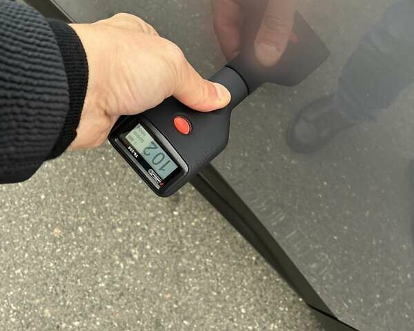 Серый Опель Mokka-e, объемом двигателя 0 л и пробегом 39 тыс. км за 18500 $, фото 134 на Automoto.ua