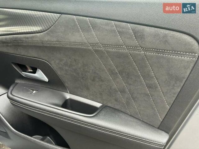 Серый Опель Mokka-e, объемом двигателя 0 л и пробегом 39 тыс. км за 18500 $, фото 73 на Automoto.ua