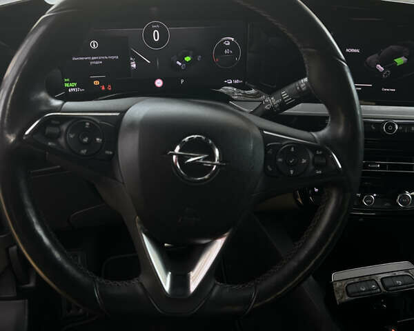 Сірий Опель Mokka-e, об'ємом двигуна 0 л та пробігом 69 тис. км за 16900 $, фото 13 на Automoto.ua