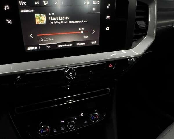 Серый Опель Mokka-e, объемом двигателя 0 л и пробегом 72 тыс. км за 16800 $, фото 35 на Automoto.ua