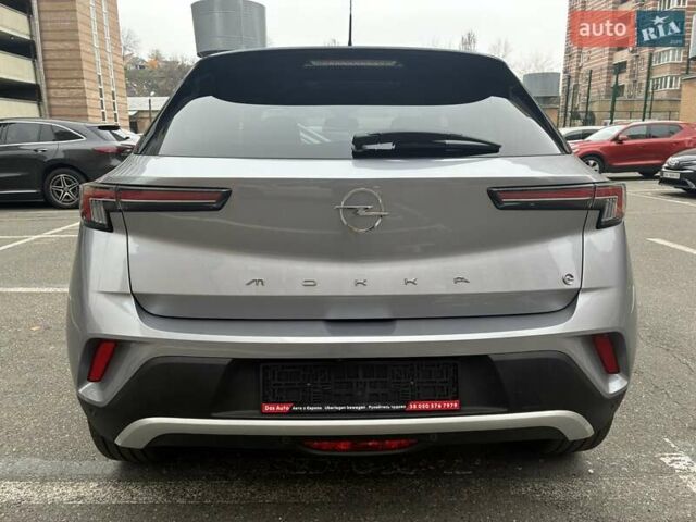 Серый Опель Mokka-e, объемом двигателя 0 л и пробегом 39 тыс. км за 18500 $, фото 22 на Automoto.ua