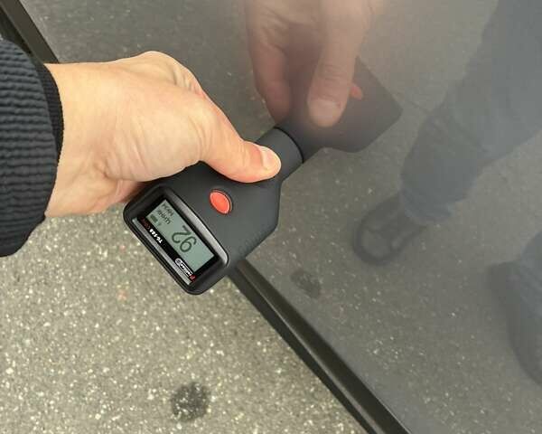 Серый Опель Mokka-e, объемом двигателя 0 л и пробегом 39 тыс. км за 18500 $, фото 121 на Automoto.ua