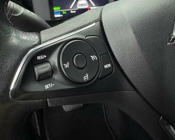 Серый Опель Mokka-e, объемом двигателя 0 л и пробегом 72 тыс. км за 16800 $, фото 37 на Automoto.ua