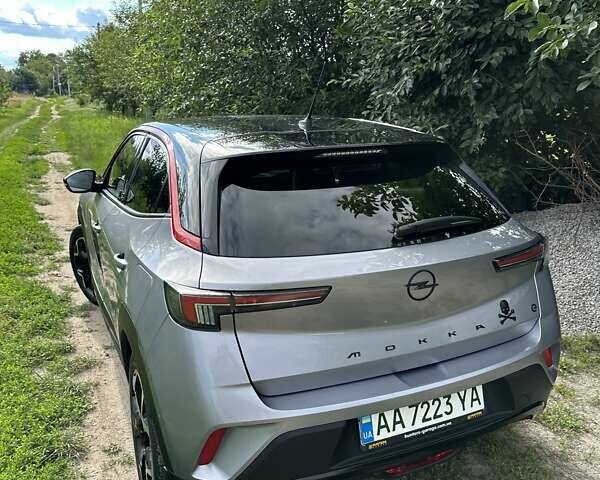 Серый Опель Mokka-e, объемом двигателя 0 л и пробегом 44 тыс. км за 16500 $, фото 3 на Automoto.ua